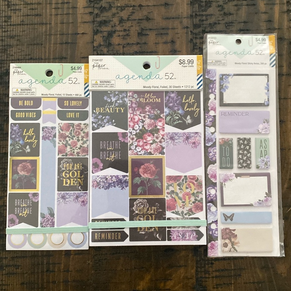 Agenda 52- Moody Florals